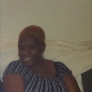 Meet your Posher, Zenabu